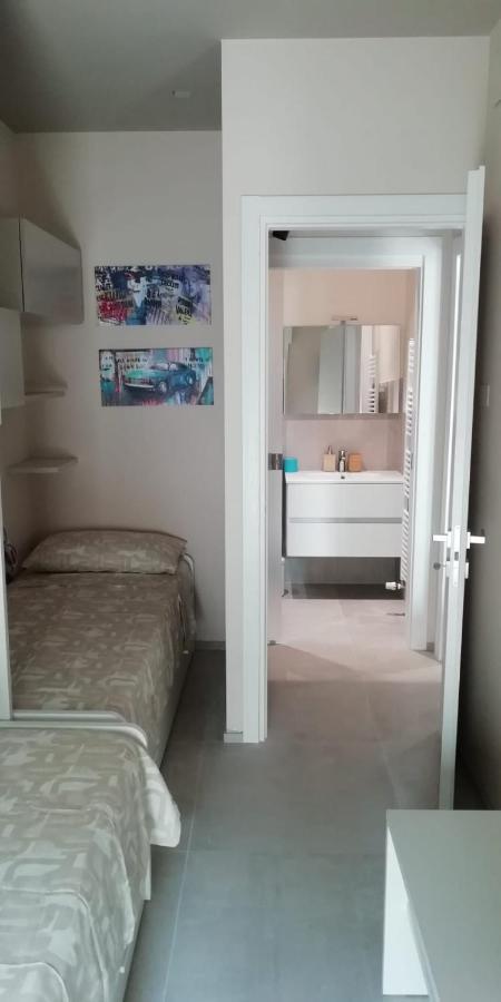 Town-Beach Home Civitanova Marche Extérieur photo